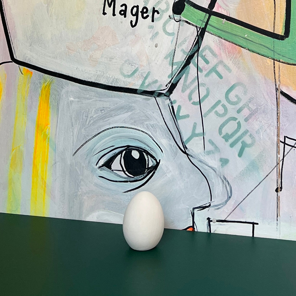 Lille sående æg i hvid keramik